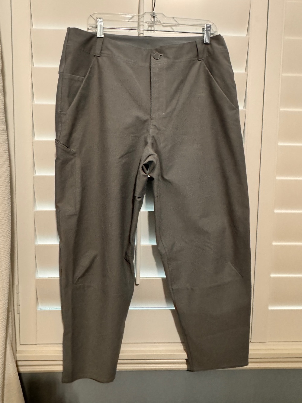 Men’s Lululemon Slacks NWOT